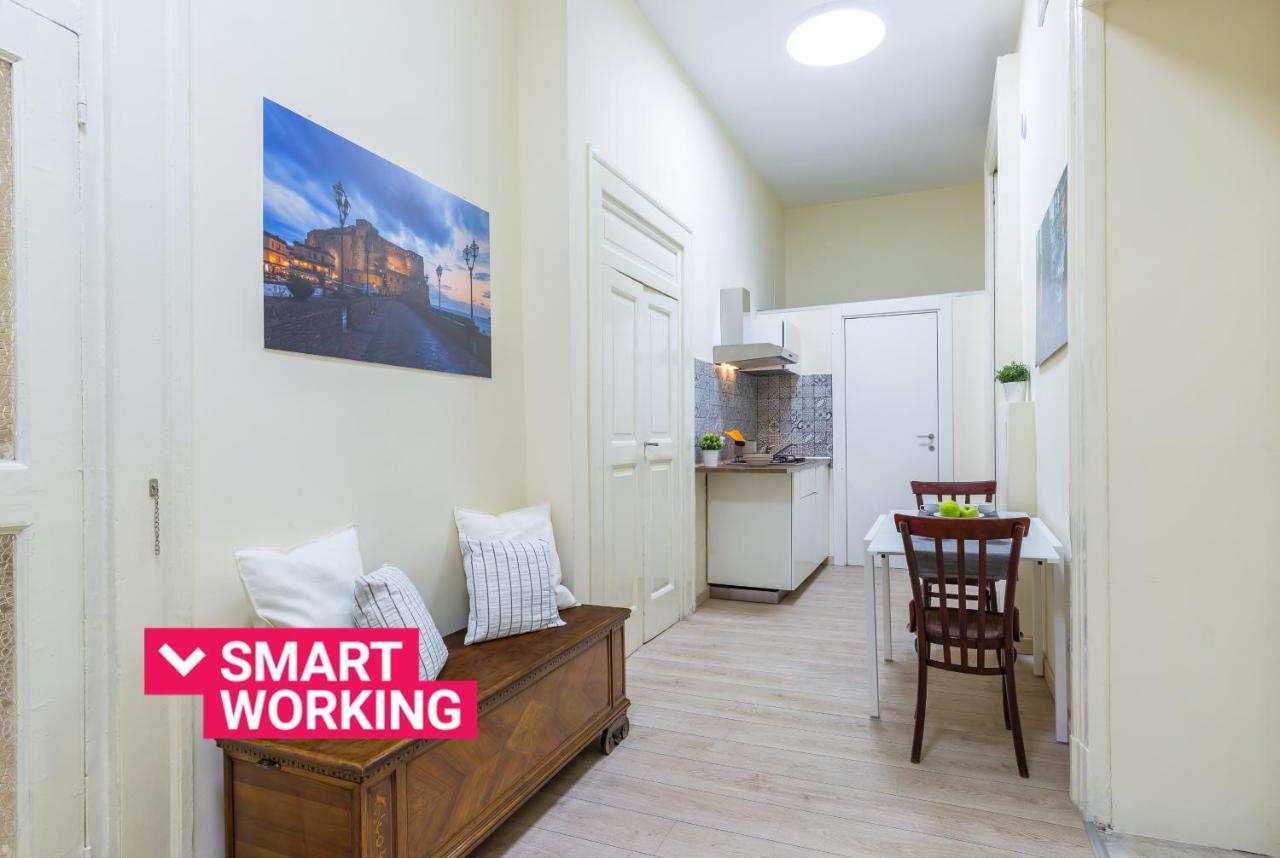 A Pochi Passi Da Piazza Del Gesu By Wonderful Italy Apartment Naples Luaran gambar