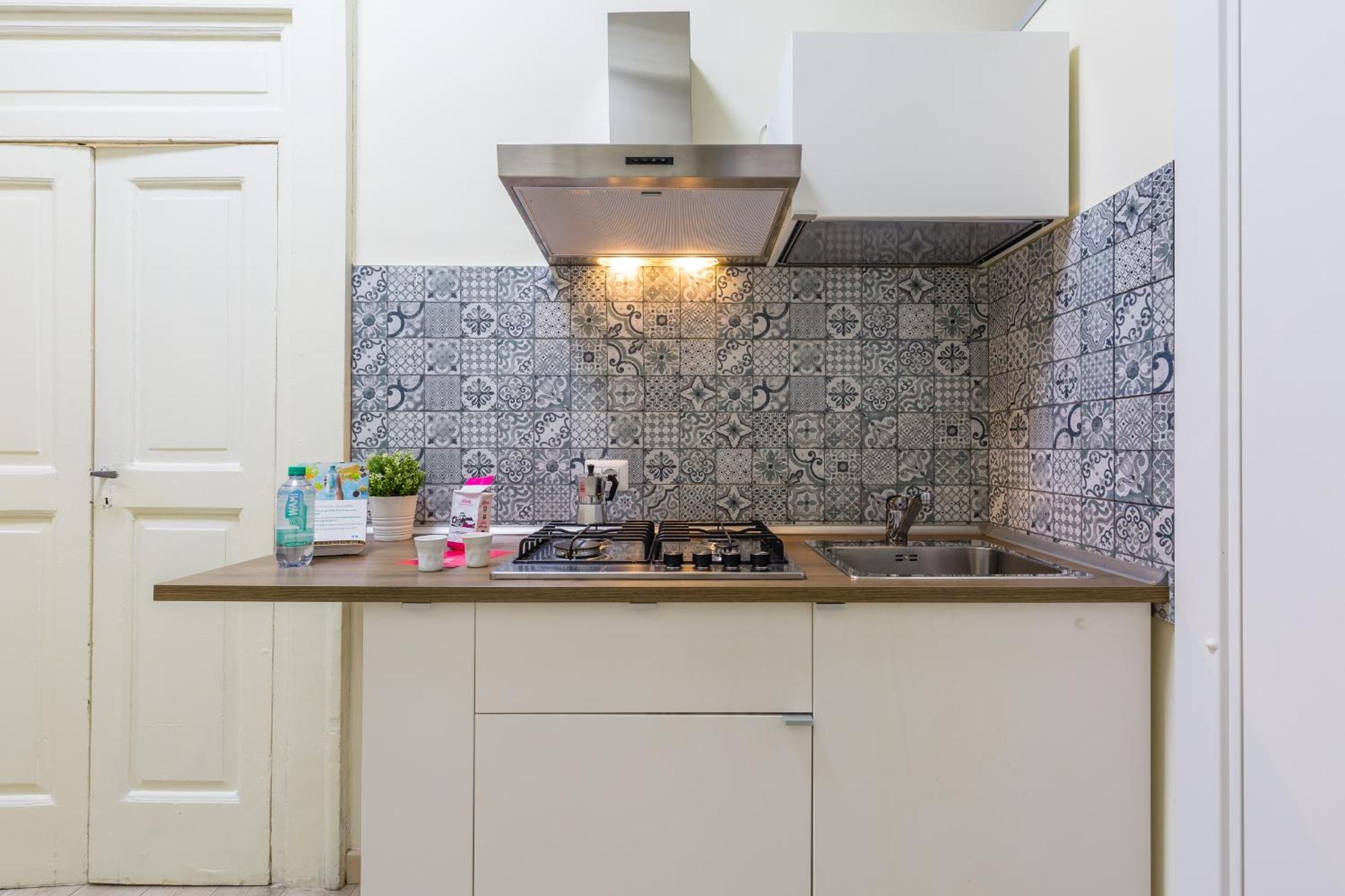 A Pochi Passi Da Piazza Del Gesu By Wonderful Italy Apartment Naples Luaran gambar