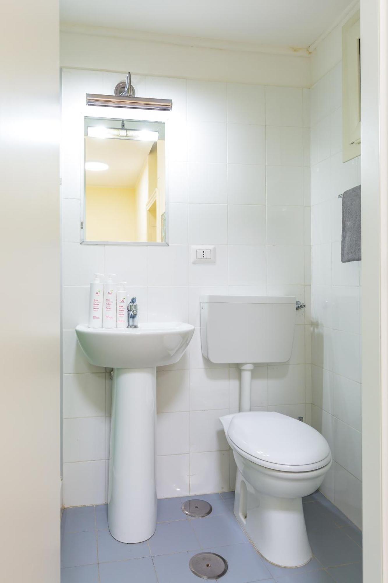 A Pochi Passi Da Piazza Del Gesu By Wonderful Italy Apartment Naples Luaran gambar